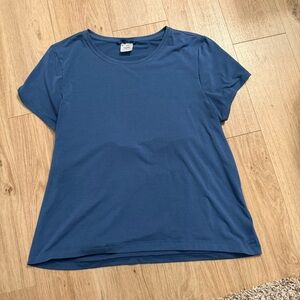 Athleta Blue Relaxed Short Sleeve T-Shirt